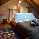 Woodstone House Apartment