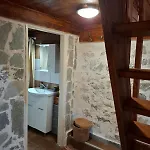 Woodstone House * Makrichori (Euboea)