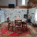 Apartment Woodstone House *