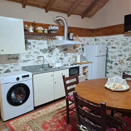 Daire Woodstone House Makrichori (Evia)