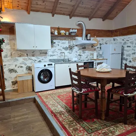 Woodstone House Daire Makrichori (Evia)