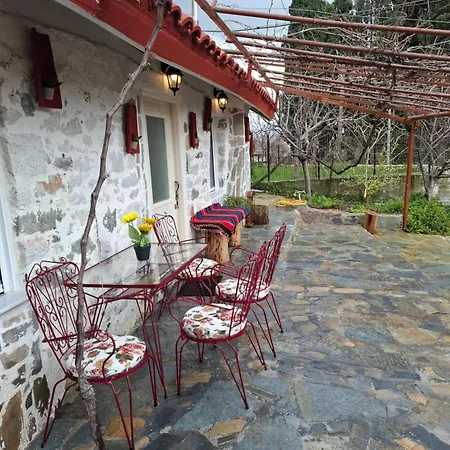 Woodstone House Daire Makrichori (Evia)
