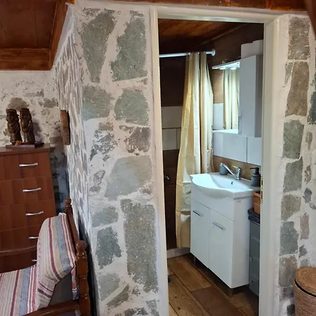 Daire Woodstone House Makrichori (Evia)
