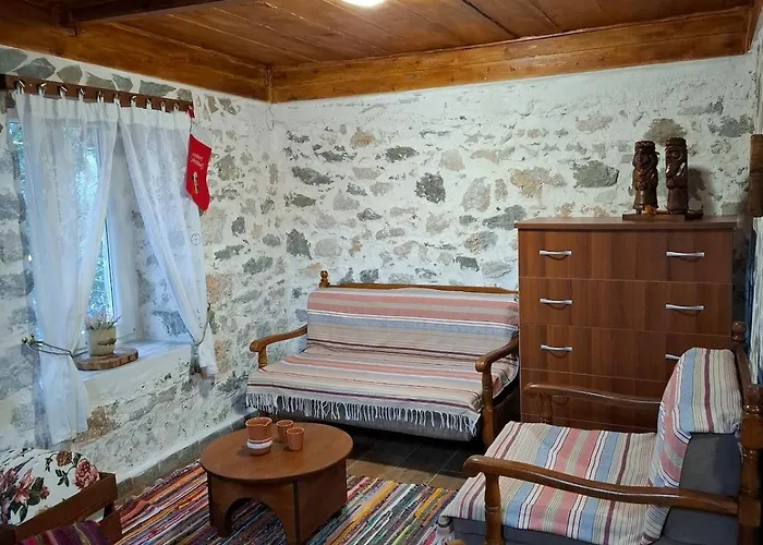 Woodstone House Makrichori (Euboea)